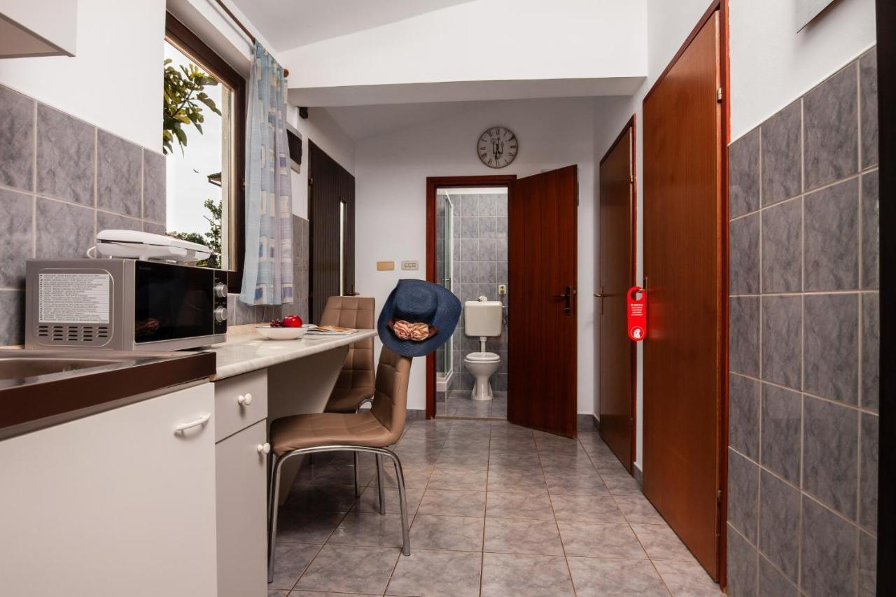Apartman Tanja Fažana Exterior foto